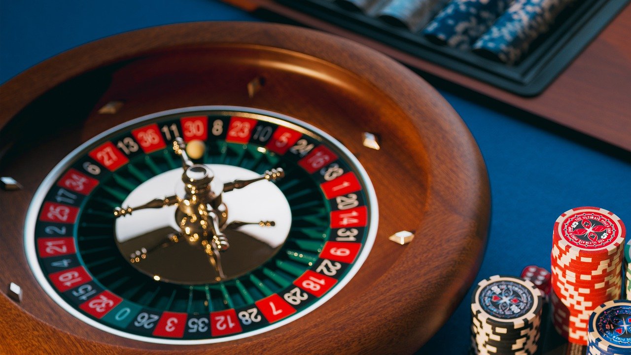 The Evolution of Entertainment: Exploring the Thrills of Live Casinos