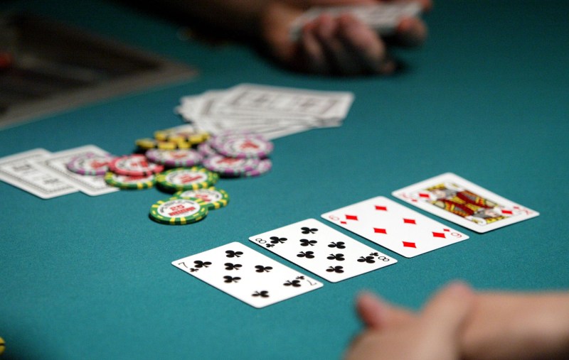 The Evolution of Online Casino Games: From Brick-and-Mortar to Digital Thrills